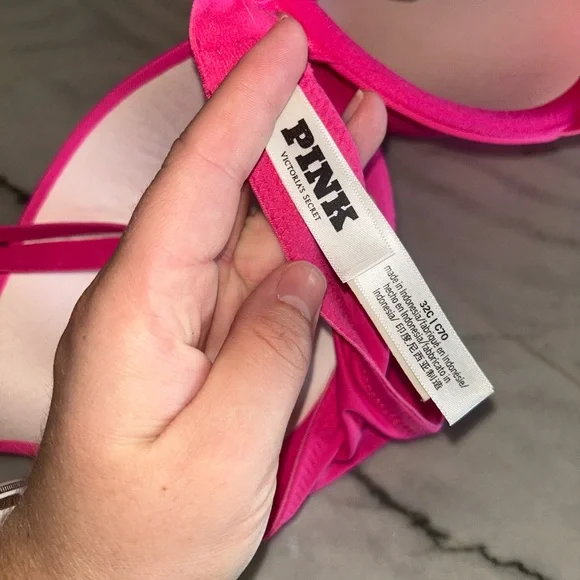 Victoria's Secret Hot Pink Bra - Picture 3 of 3